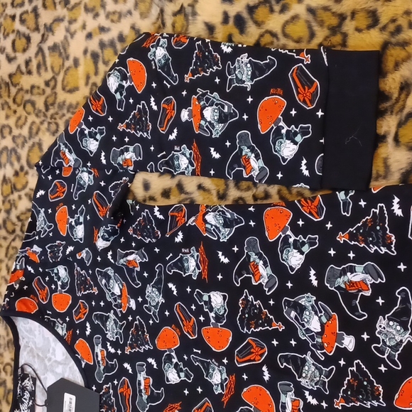 NWT KILLSTAR 2X SLEEPDRESS LONG-SLEEVED SUPER SOFT AND STRETCHY BLACK WITH ORANG - Picture 5 of 8